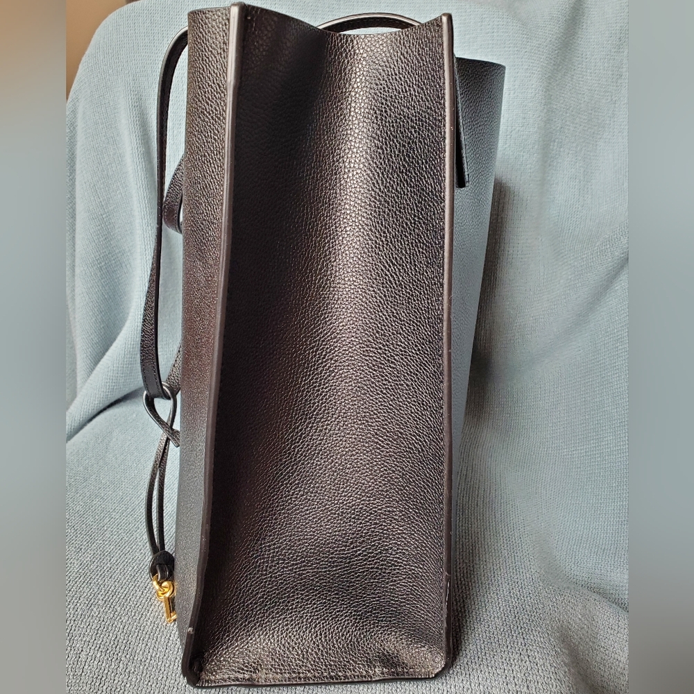 Marc Jacobs Black Leather Tote Sleek Design - Picture 12 of 16